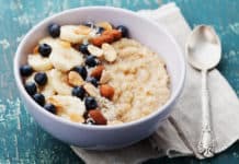 Oatmeal steamed with fruit