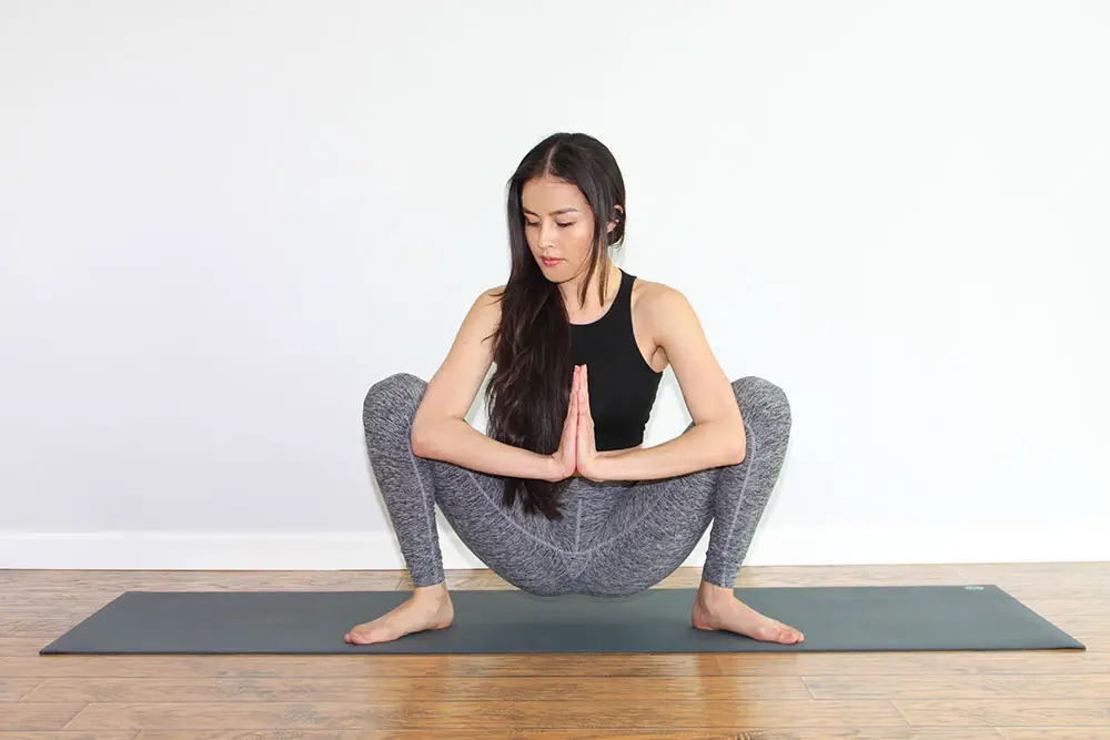 Yoga squats Malasana