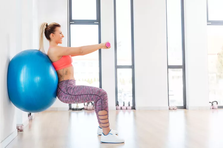 6Yoga exercises with the best balls